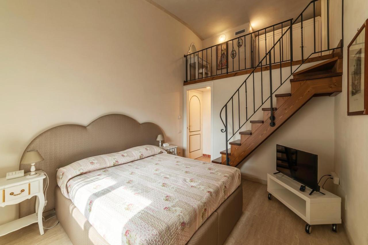 Palazzo Altieri Elegant Apartment Řím Exteriér fotografie
