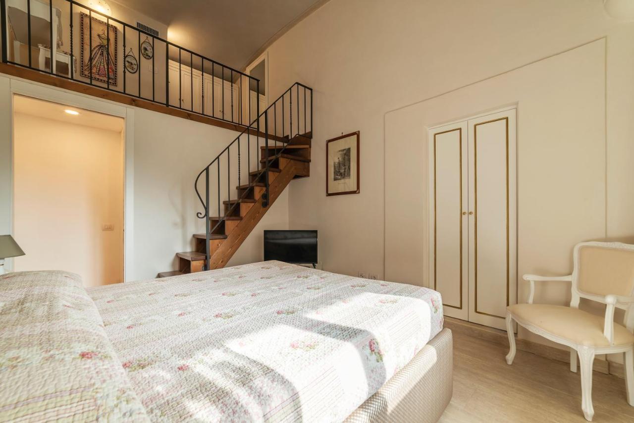 Palazzo Altieri Elegant Apartment Řím Exteriér fotografie